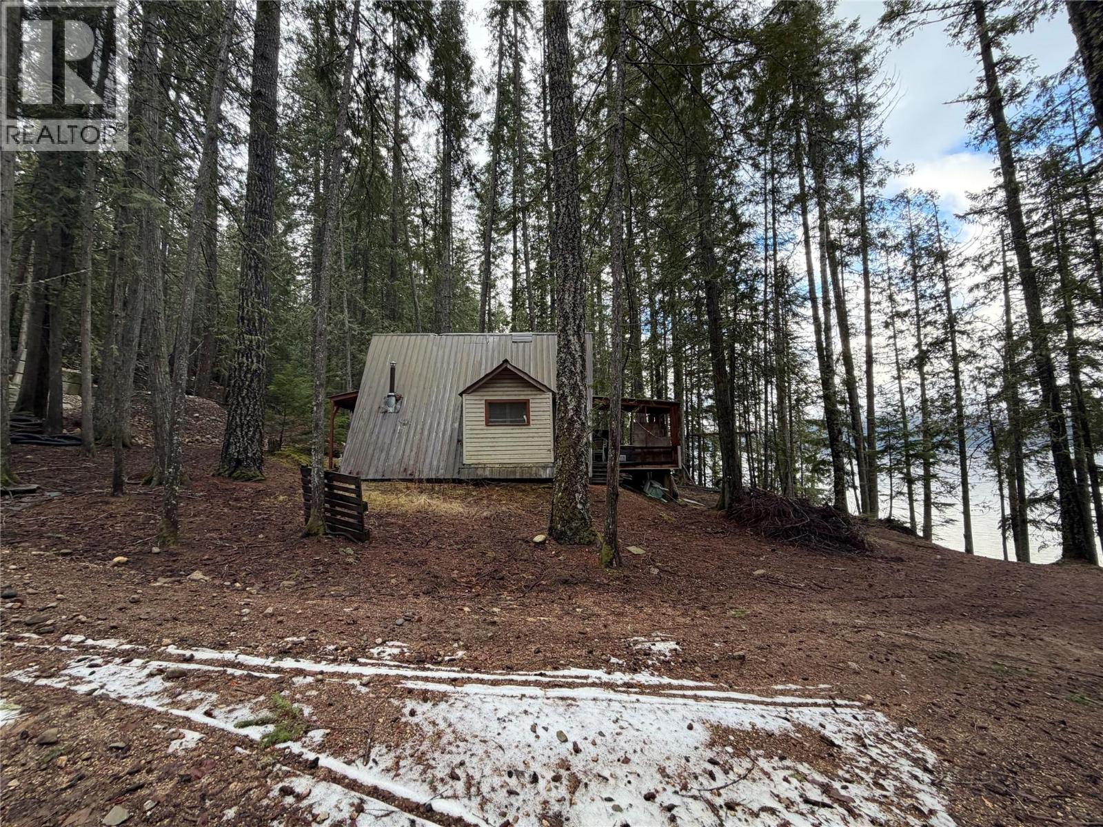8700 Mabel Lake Road - 24