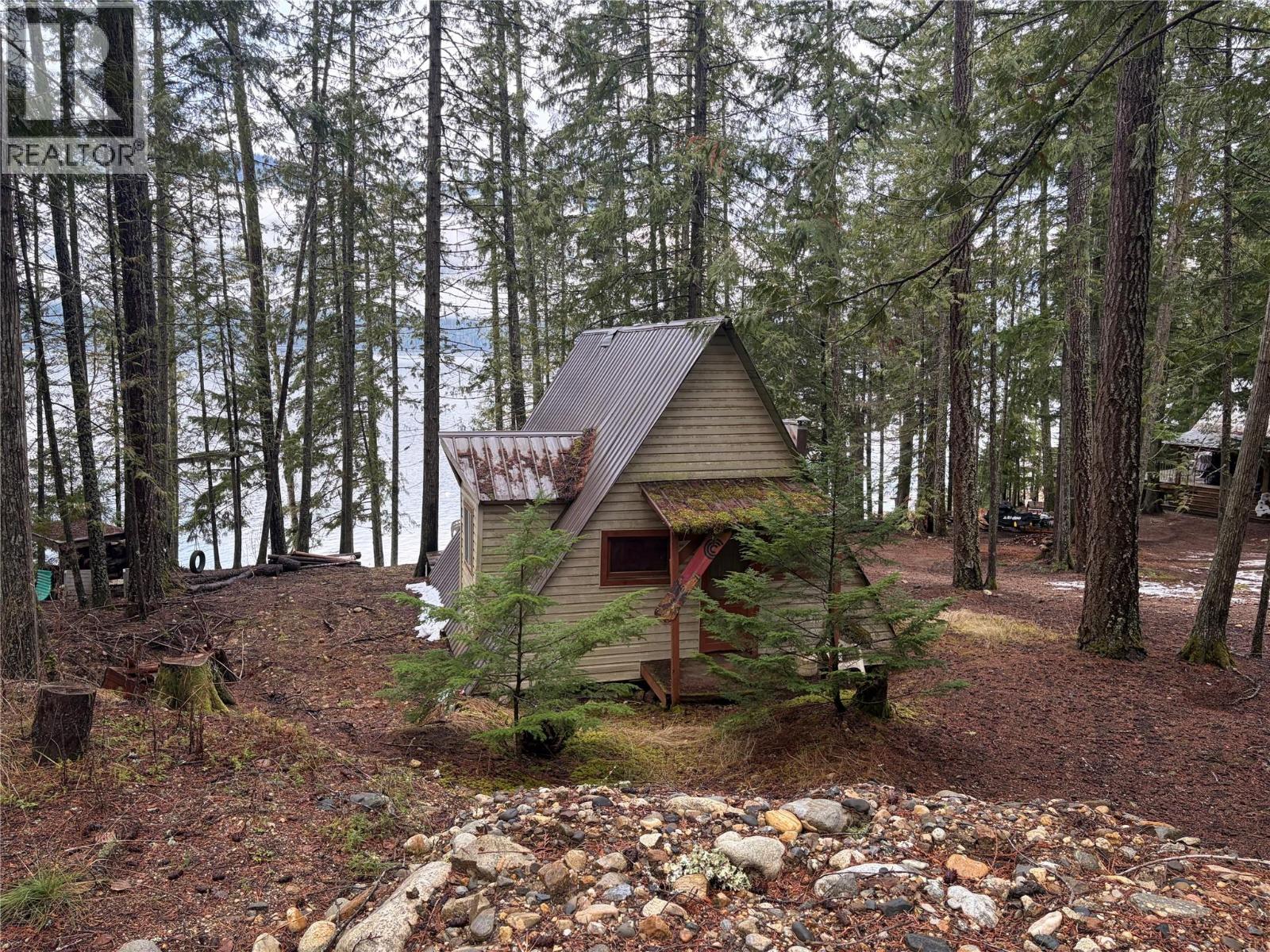 8700 Mabel Lake Road - 8