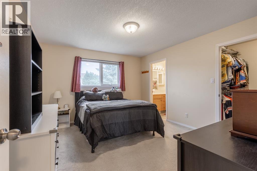568 Heritage Boulevard W - 18