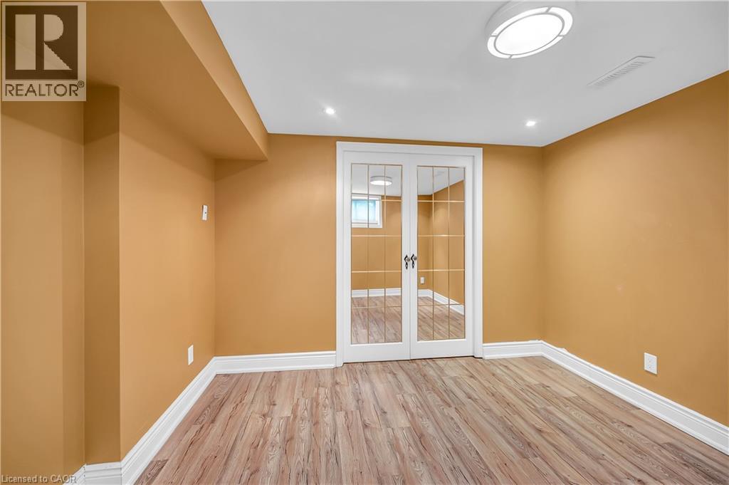360 GUELPH Line - 44