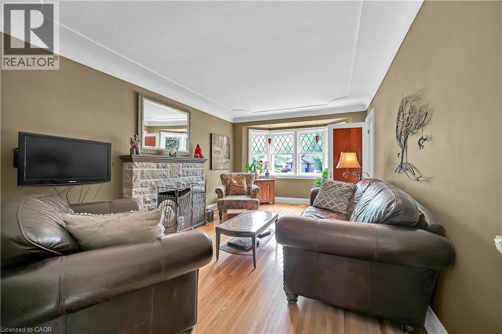 360 GUELPH Line - 9