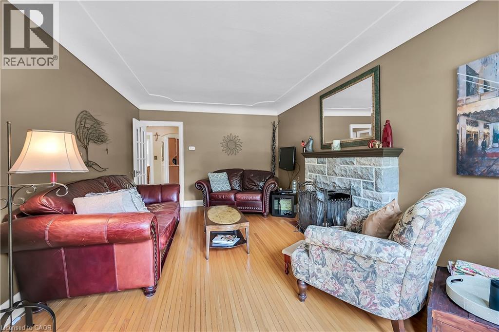 360 GUELPH Line - 11