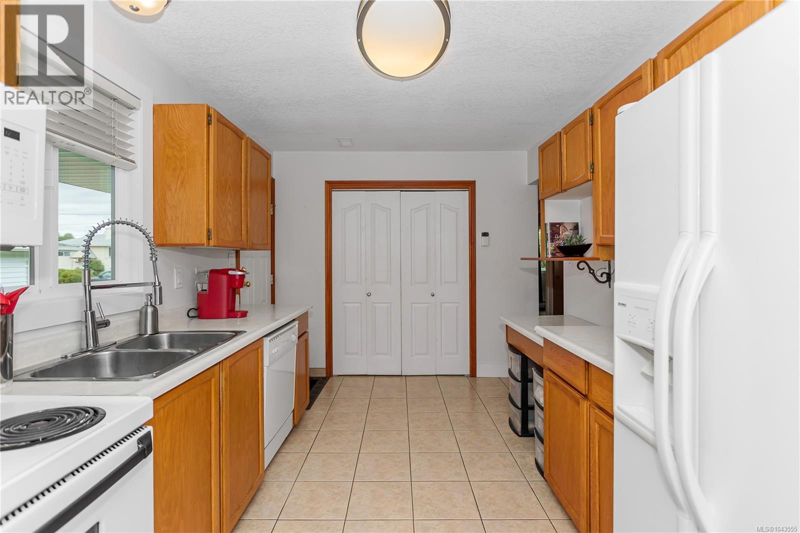 429 Deering St - 13