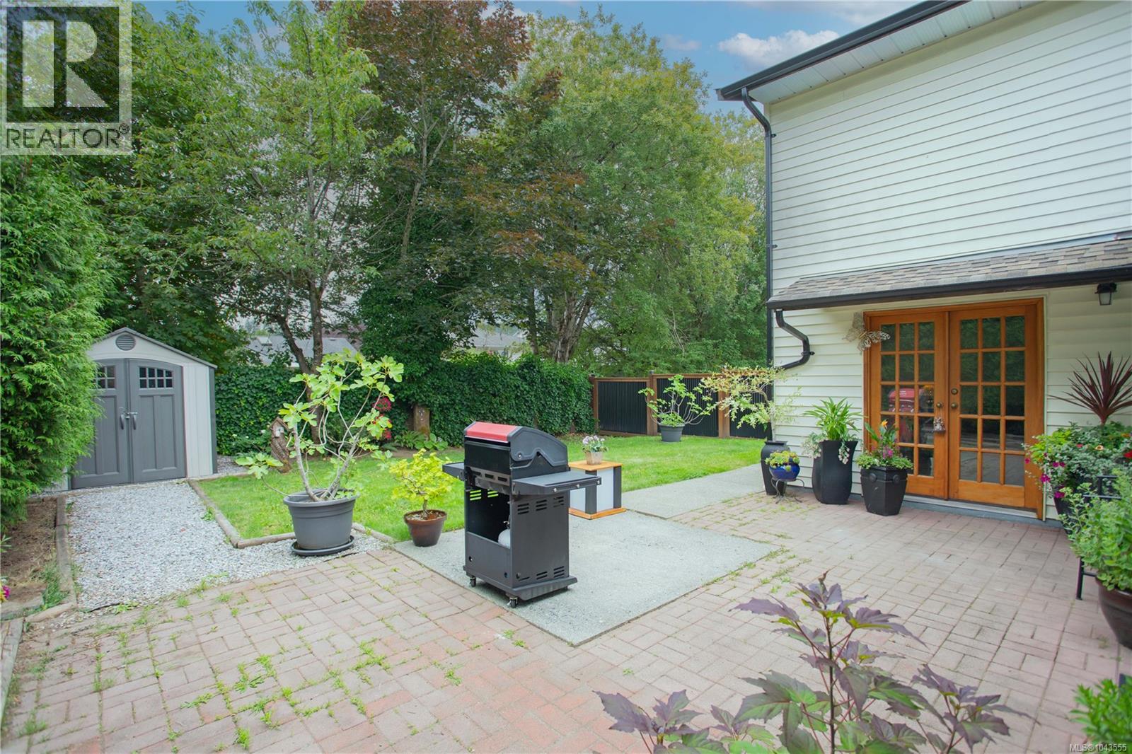 429 Deering St - 29