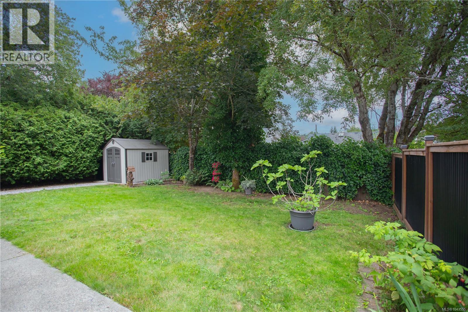 429 Deering St - 30
