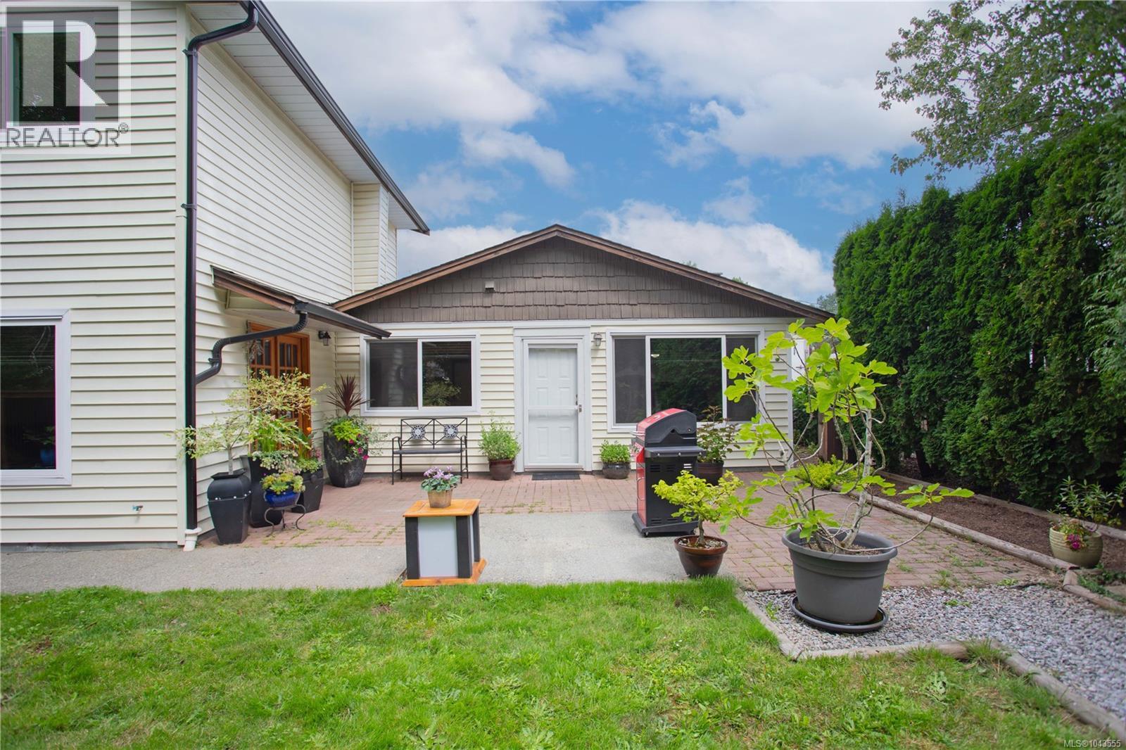429 Deering St - 32