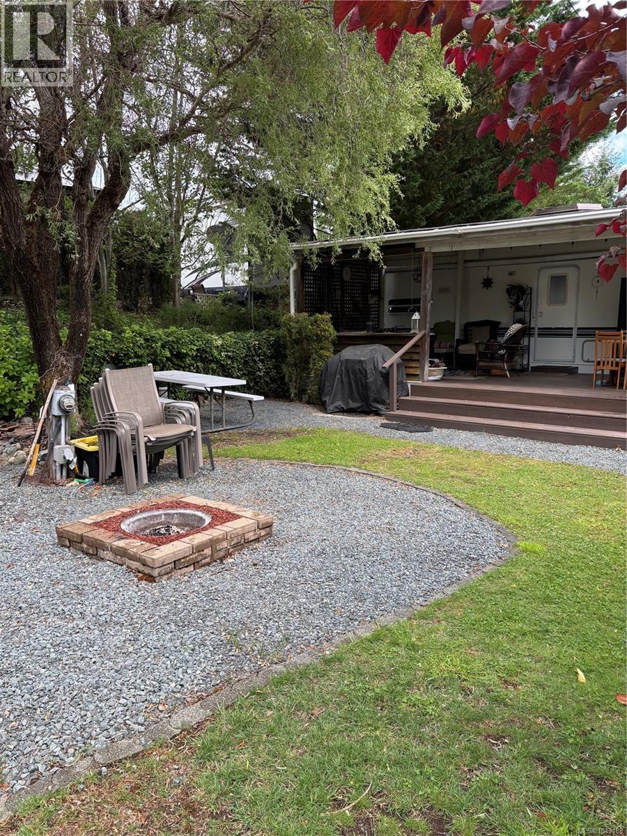 #G8 2650 Turnbull Rd - 1