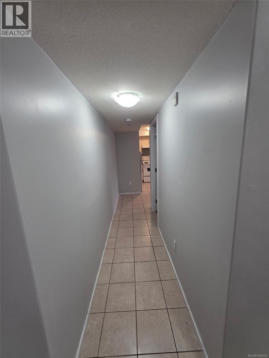 571 Albert St - 20