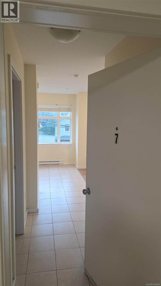 571 Albert St - 28