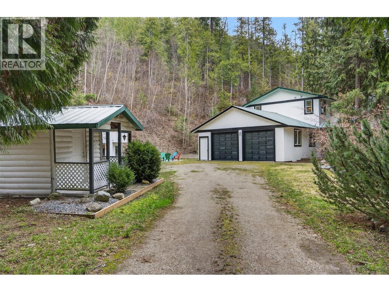 9048 Humming Bird Drive - 2