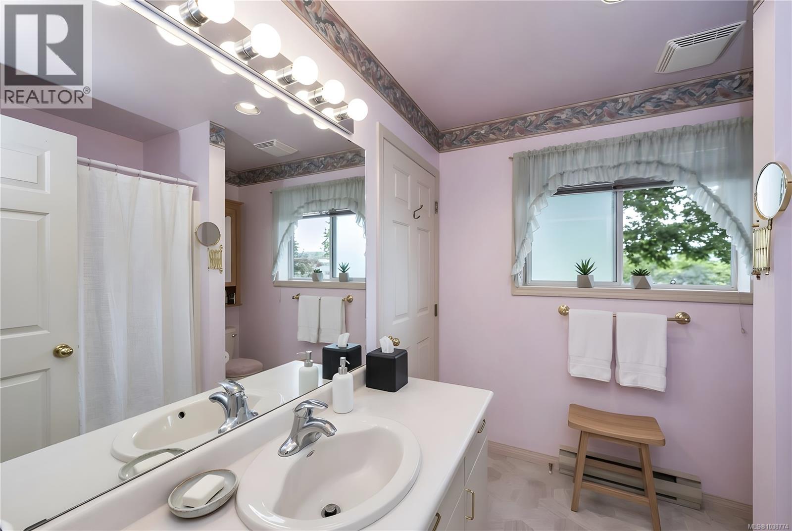 #1 10001 Fifth St - 17