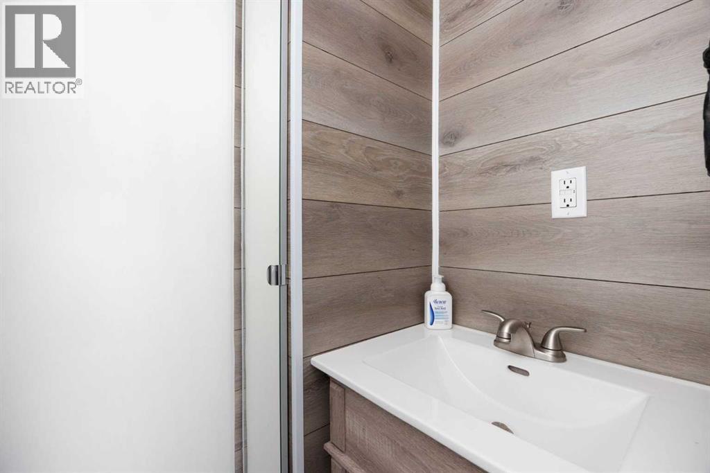 147 Windsor Drive - 4