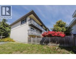 11 694 School Road, Gibsons, BC V0N1V9 Photo 27