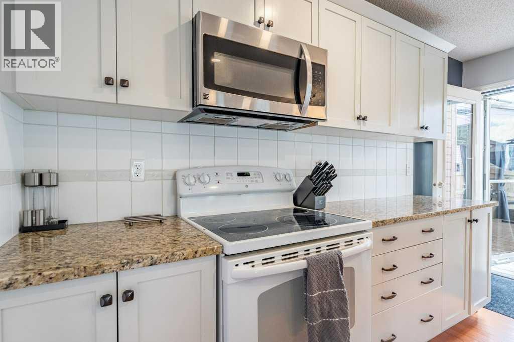 15 Windwood Grove SW - 11