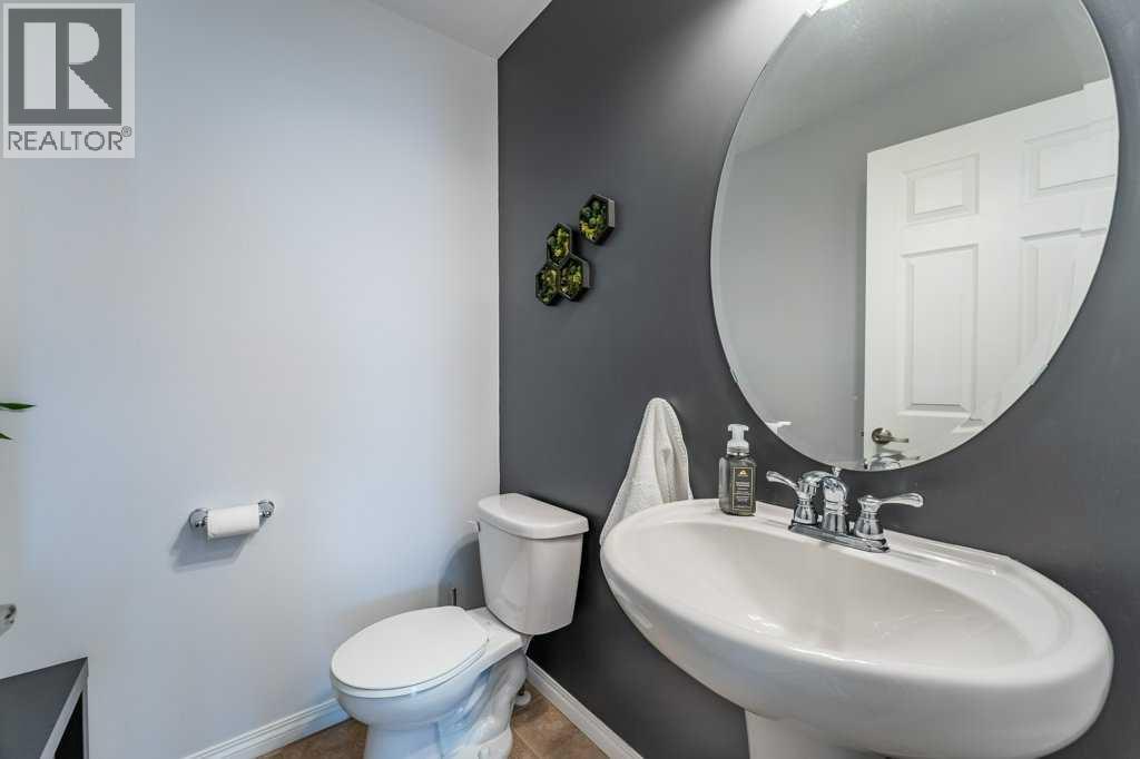 15 Windwood Grove SW - 21