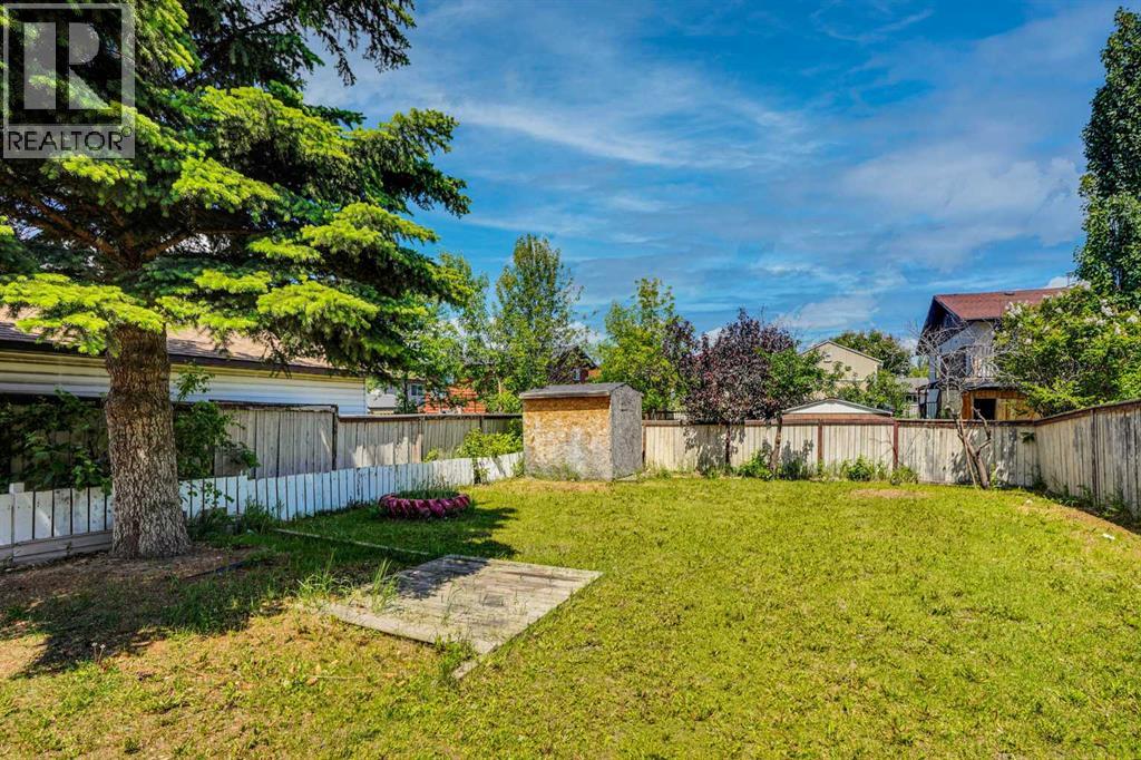 56 Fallingworth Bay NE - 35