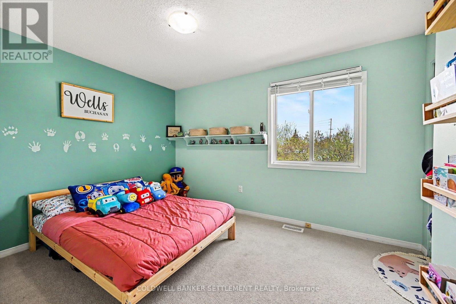 136 CHARLOTTE STREET E - 23
