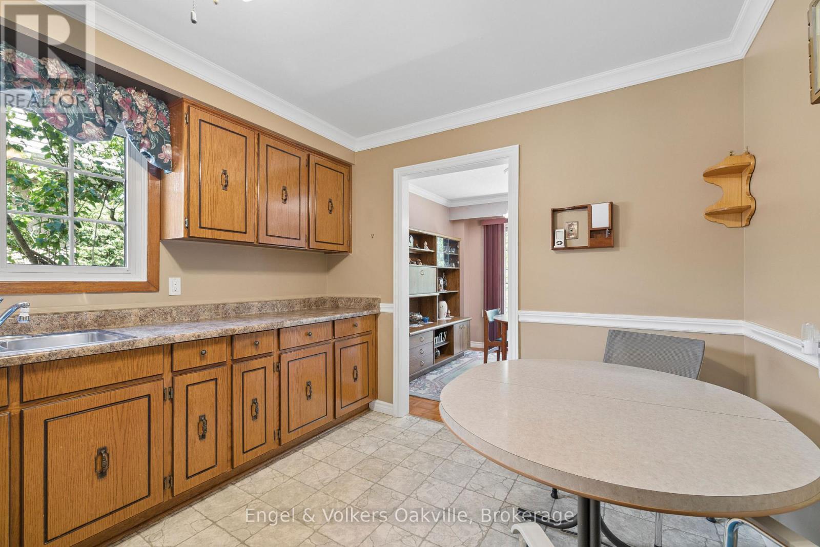 1329 WHITE OAKS BOULEVARD - 19