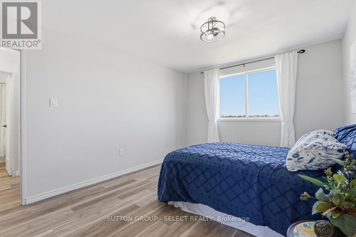 #808 583 MORNINGTON AVE AVENUE - 17