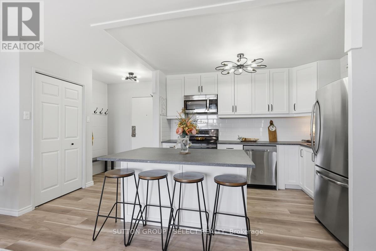 #808 583 MORNINGTON AVE AVENUE - 3
