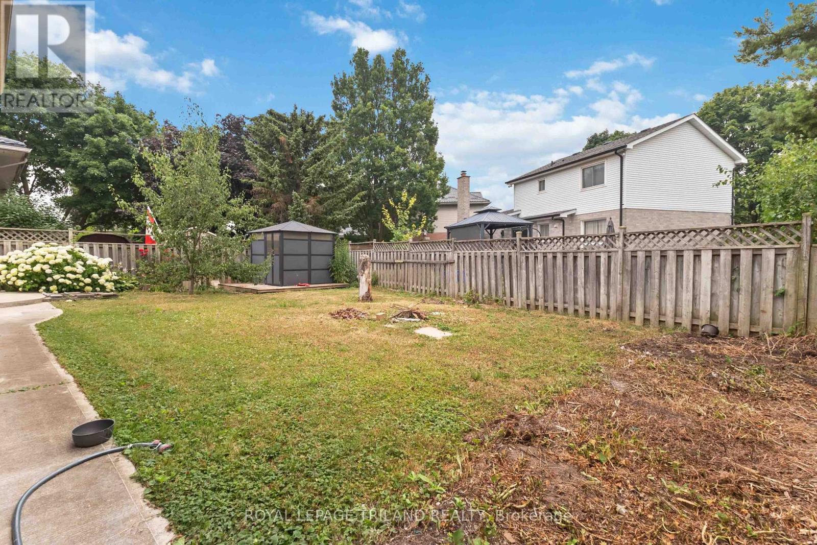 954 CHIPPEWA DRIVE - 35
