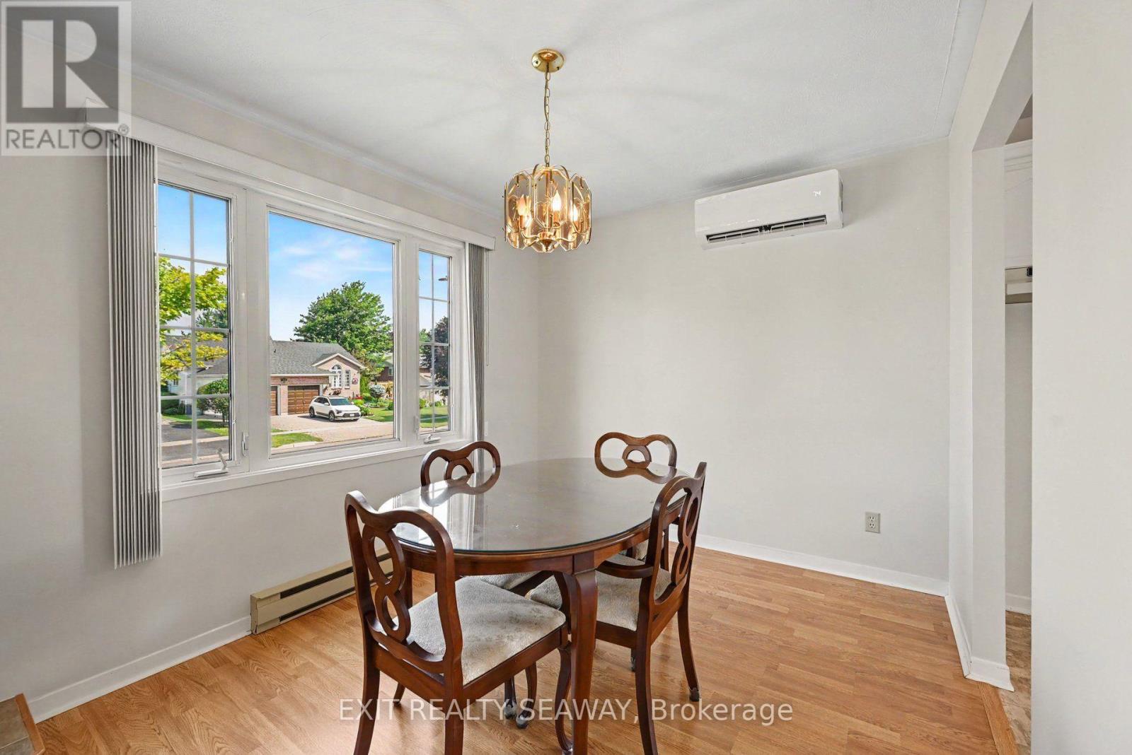 1860 BELVEDERE CRESCENT - 10