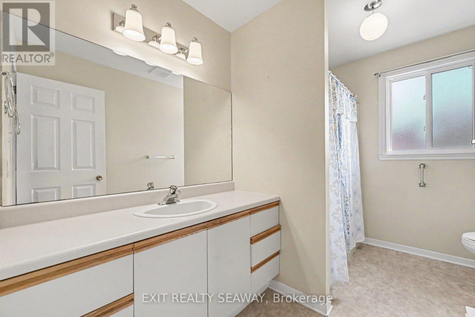 1860 BELVEDERE CRESCENT - 17