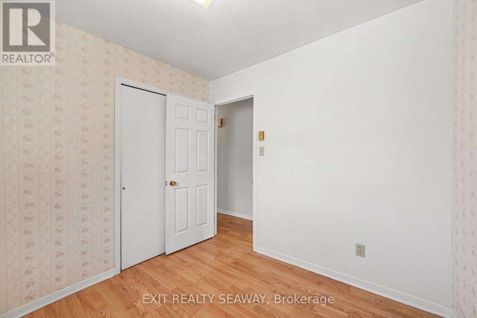 1860 BELVEDERE CRESCENT - 20