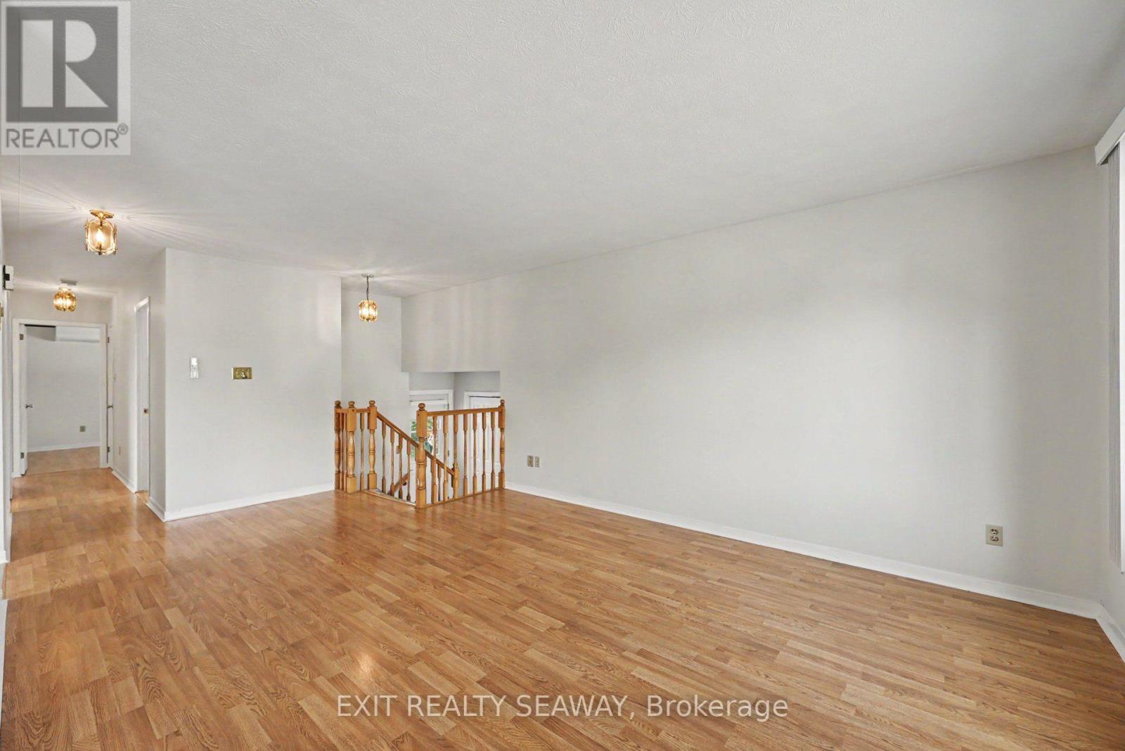 1860 BELVEDERE CRESCENT - 7
