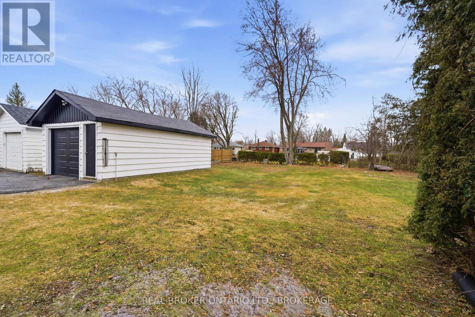 1205 OSBORNE AVENUE - 20