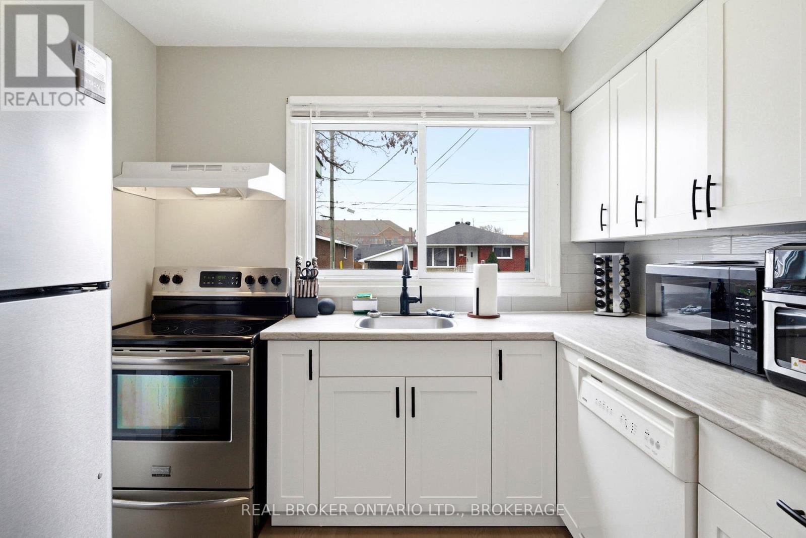 1205 OSBORNE AVENUE - 9