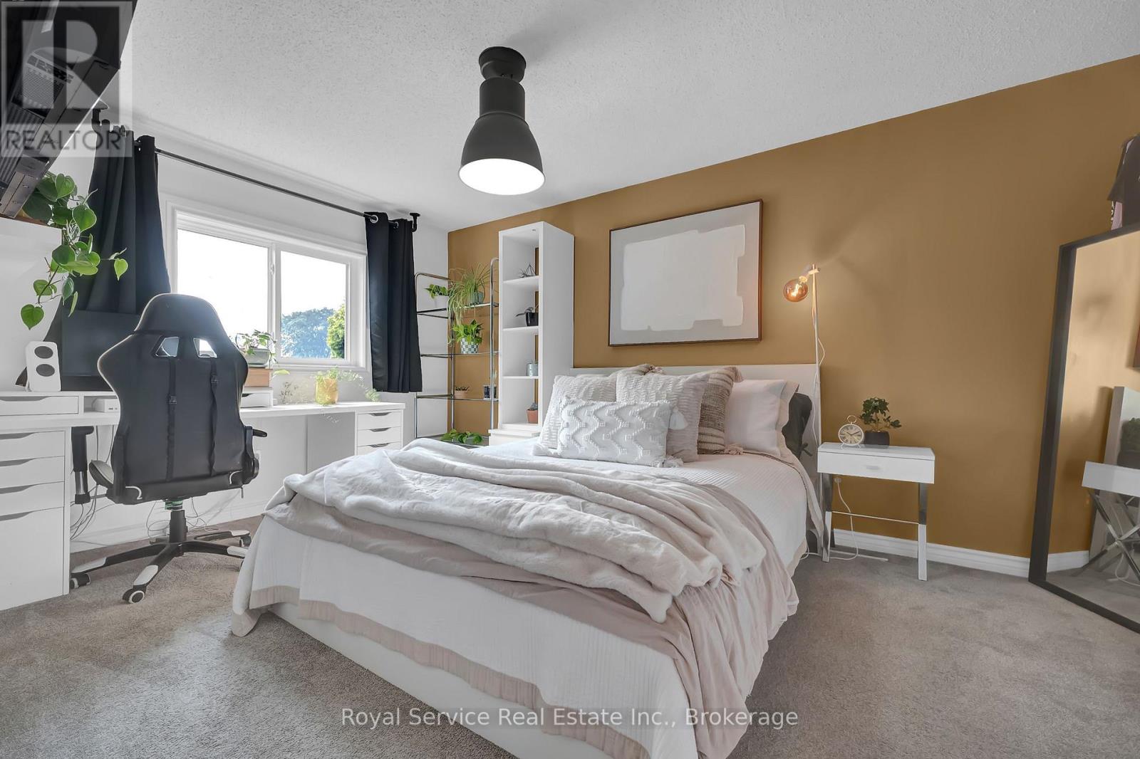 46 BARRON COURT - 21
