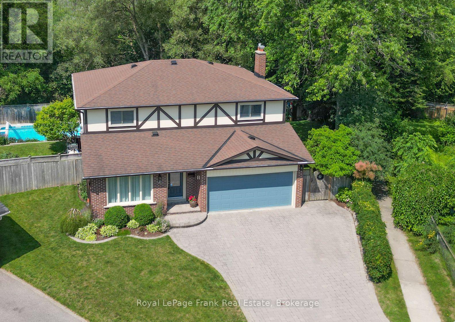 19 ANN ARBOUR COURT - 1