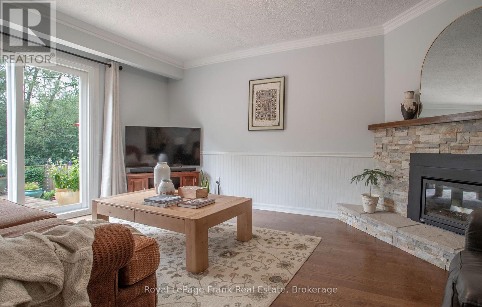 19 ANN ARBOUR COURT - 14