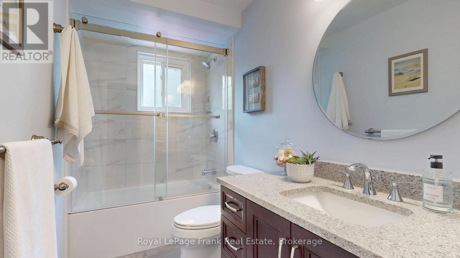 19 ANN ARBOUR COURT - 24