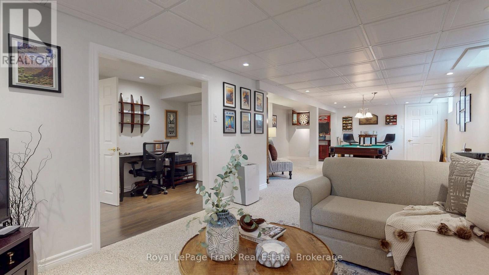 19 ANN ARBOUR COURT - 28