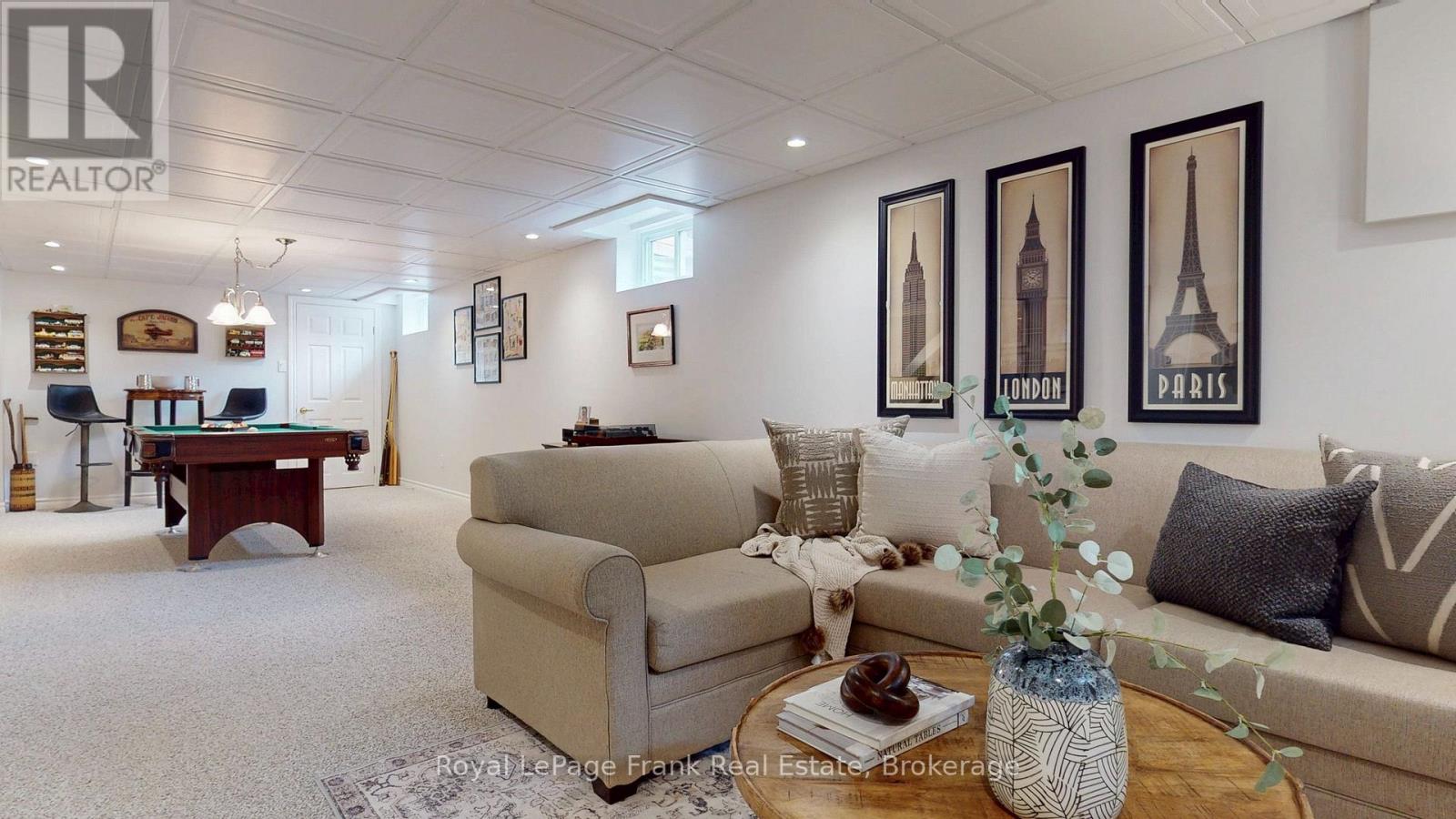 19 ANN ARBOUR COURT - 29