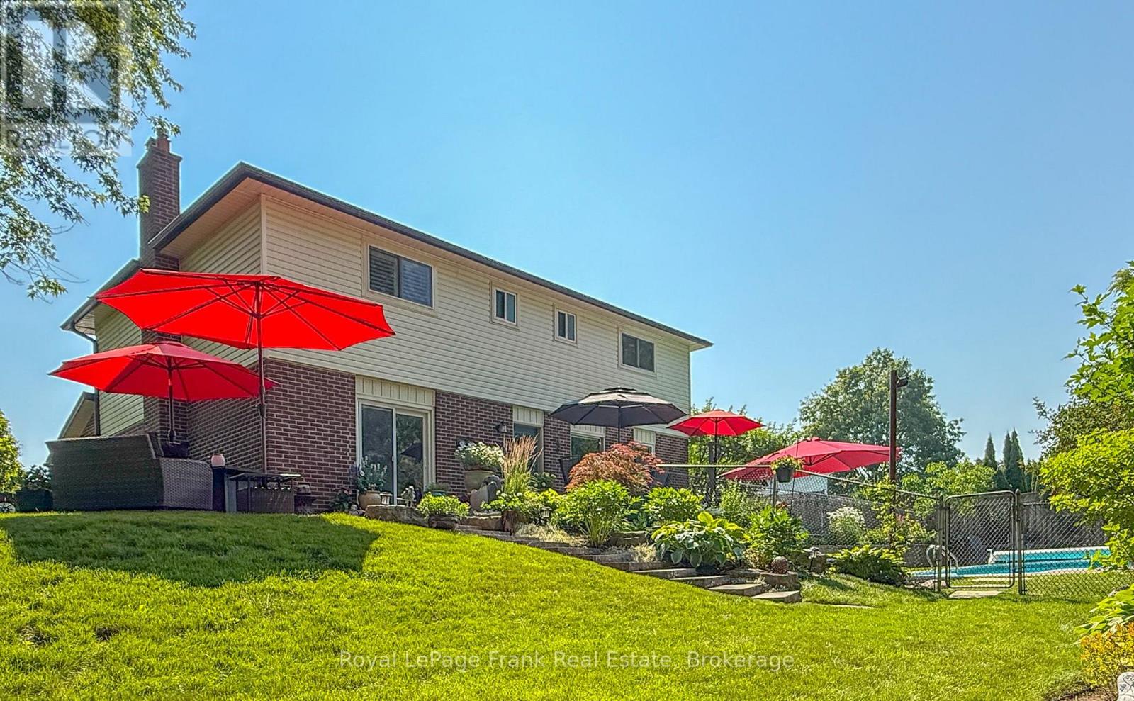 19 ANN ARBOUR COURT - 38