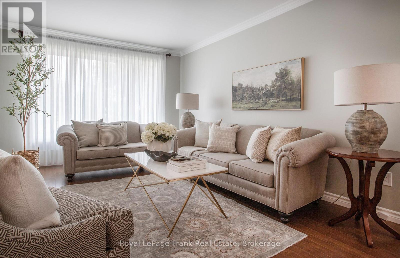 19 ANN ARBOUR COURT - 7