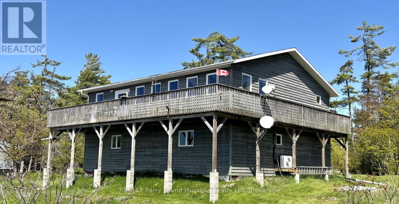 16 B55 ISLAND - 1