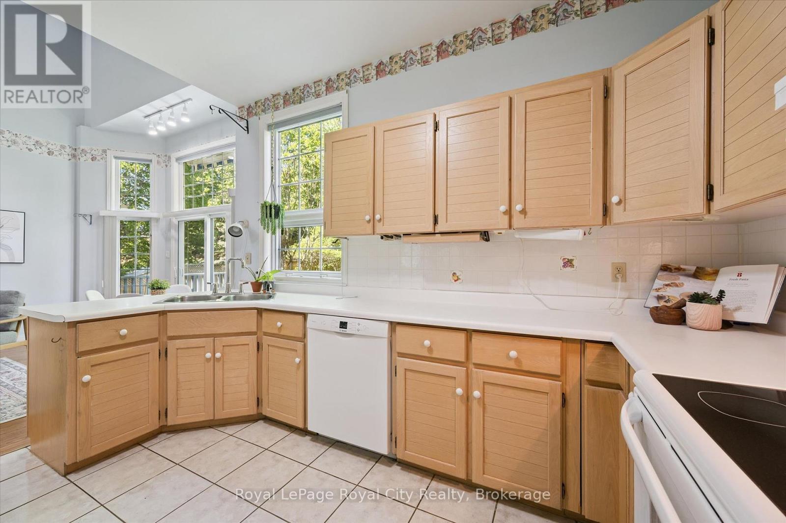 539 HARVEY STREET - 12