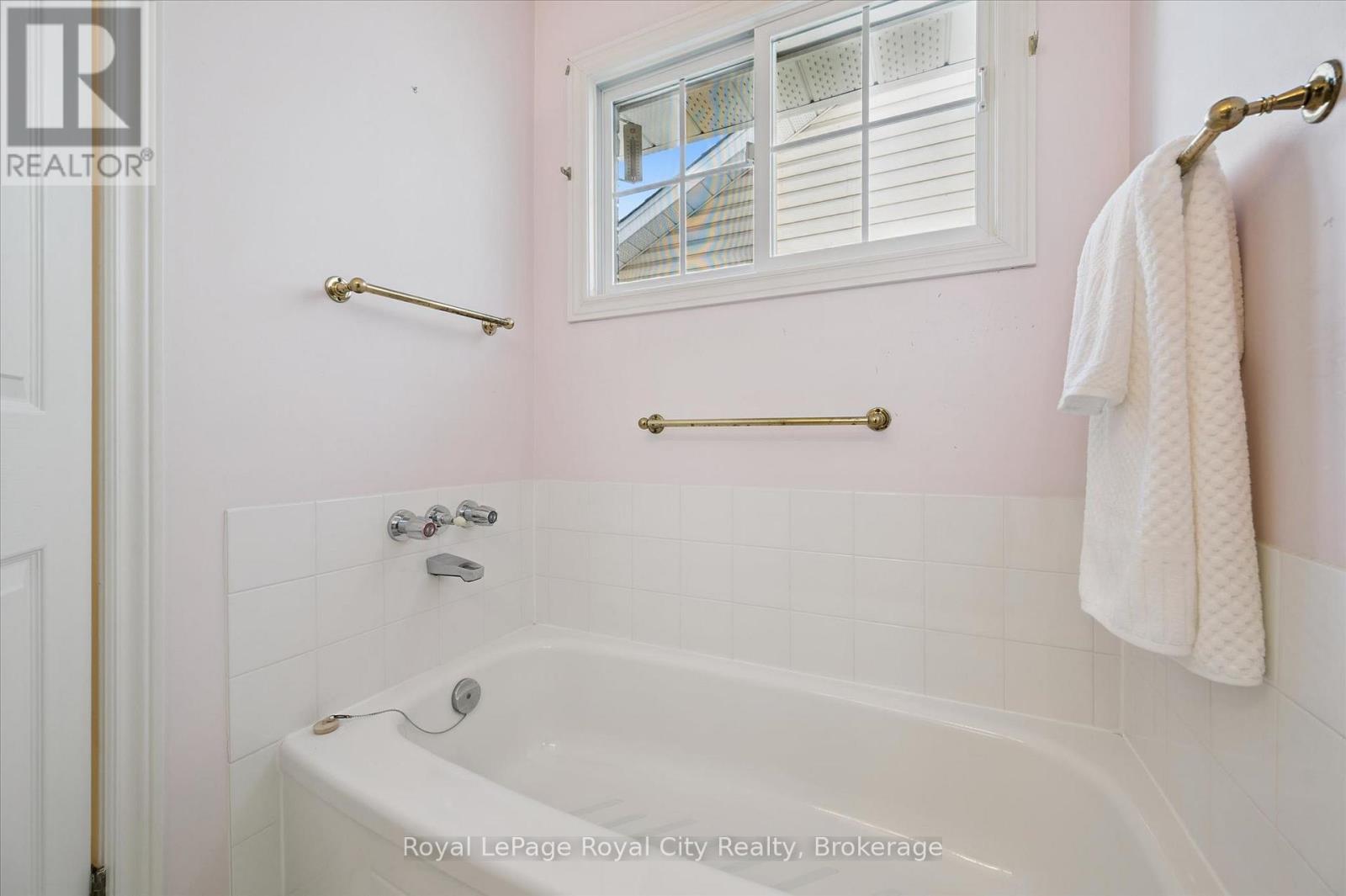 539 HARVEY STREET - 21