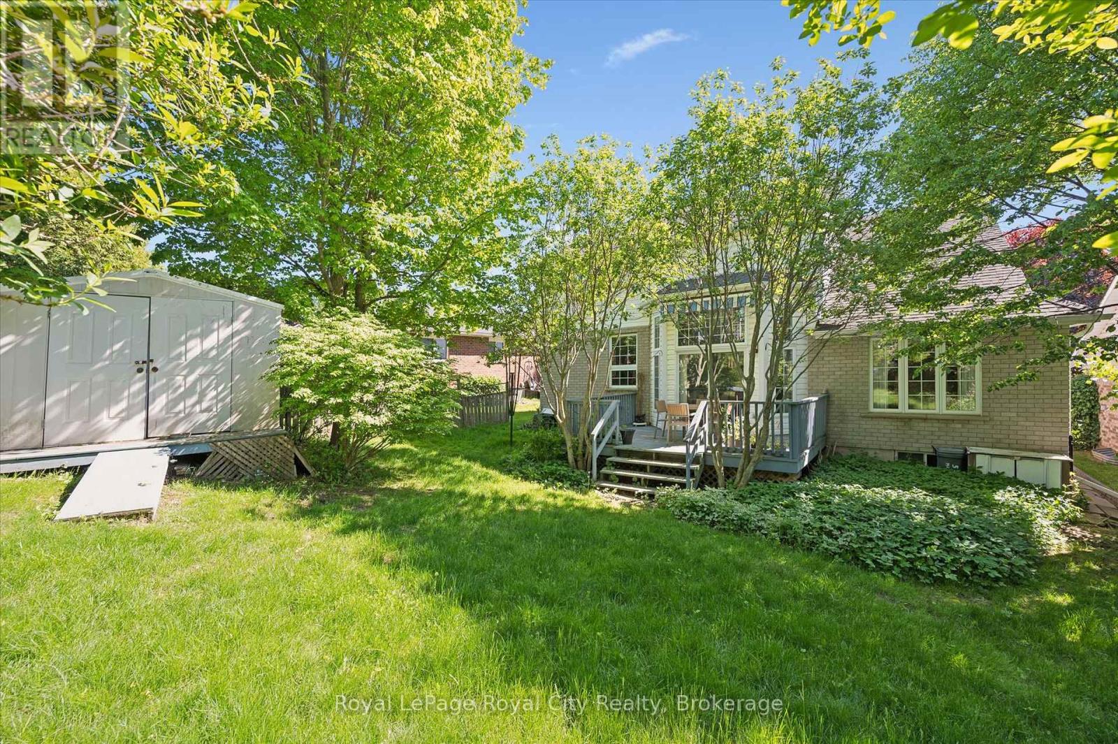 539 HARVEY STREET - 34