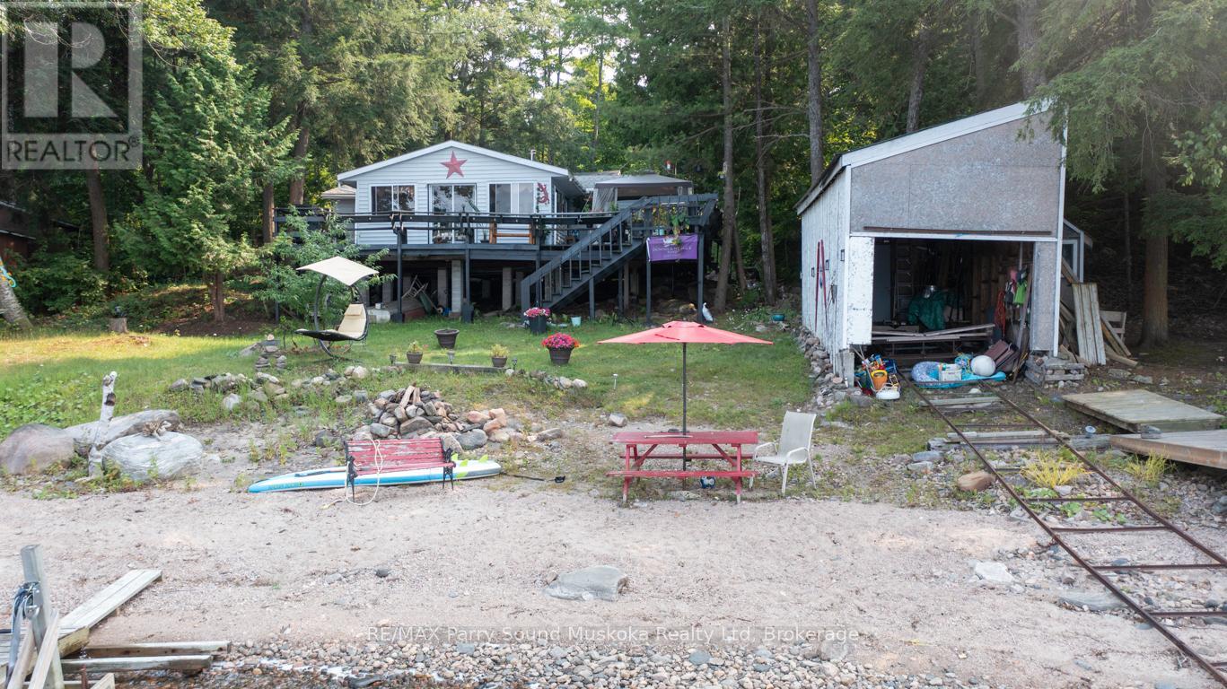 #LOT 206 808 PARADISE LANE E - 37