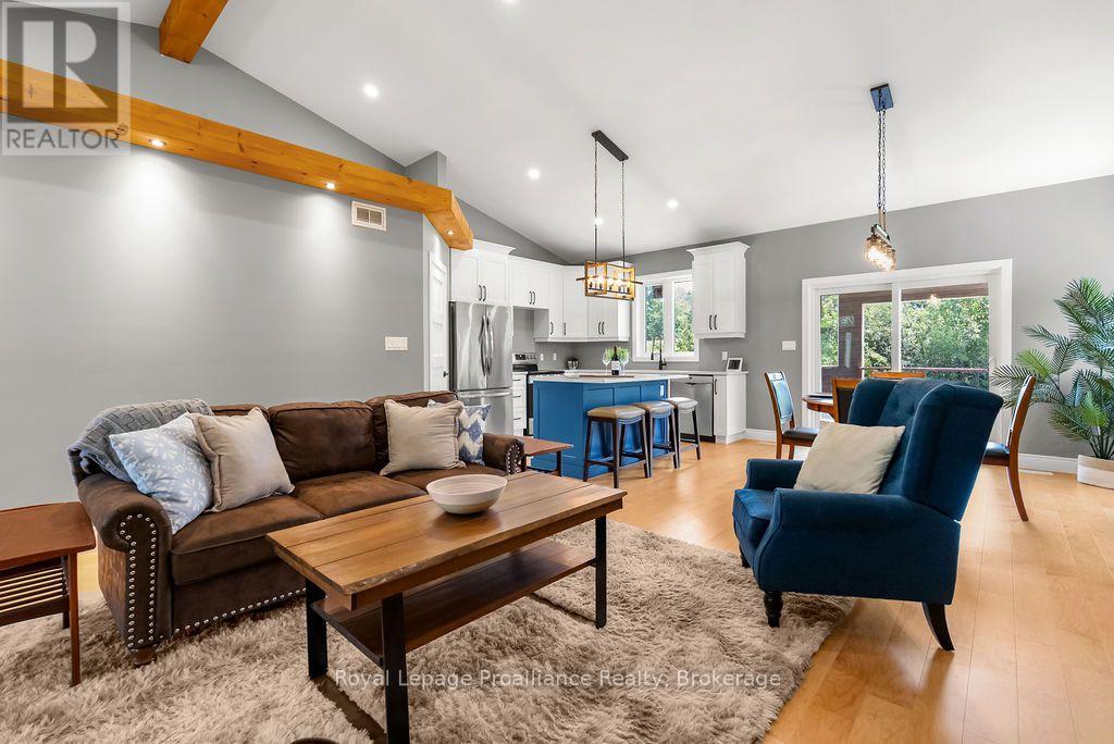 556 MARSH HILL ROAD - 10