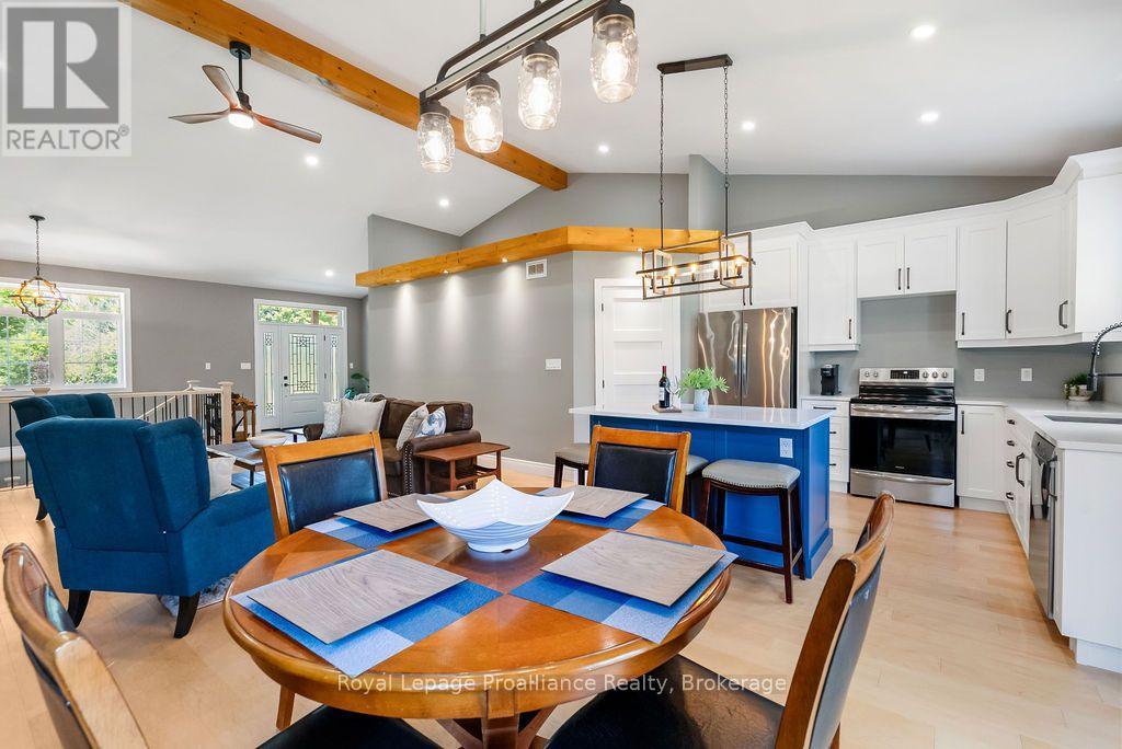 556 MARSH HILL ROAD - 12