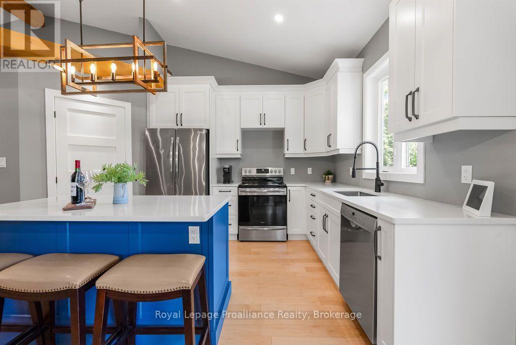 556 MARSH HILL ROAD - 13