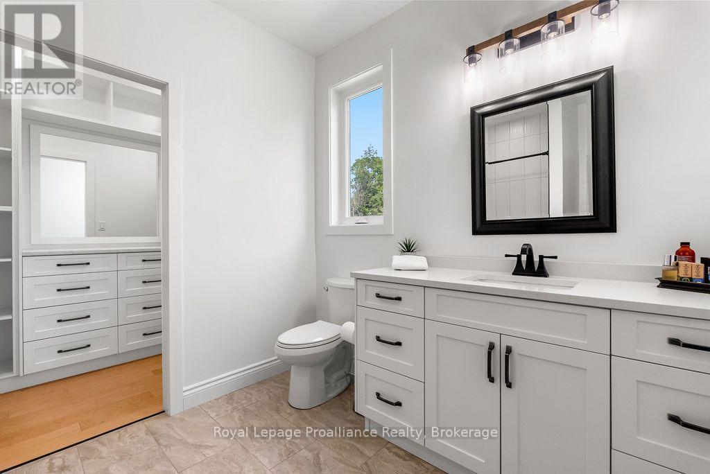 556 MARSH HILL ROAD - 23