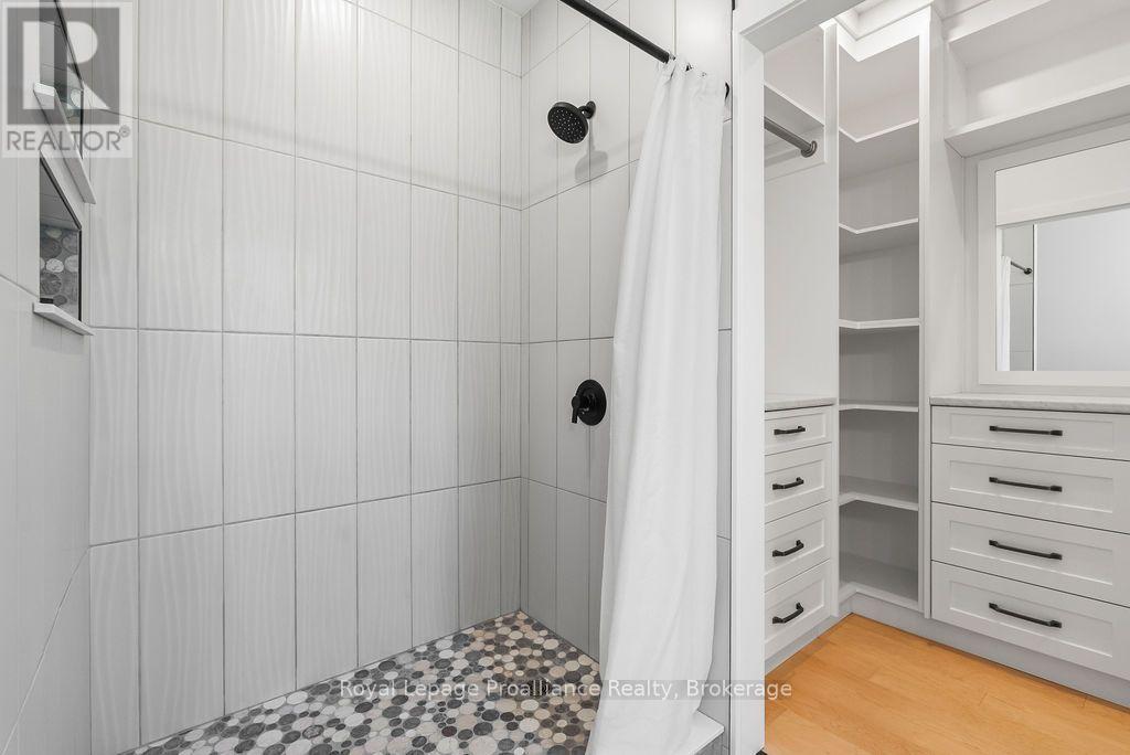 556 MARSH HILL ROAD - 25