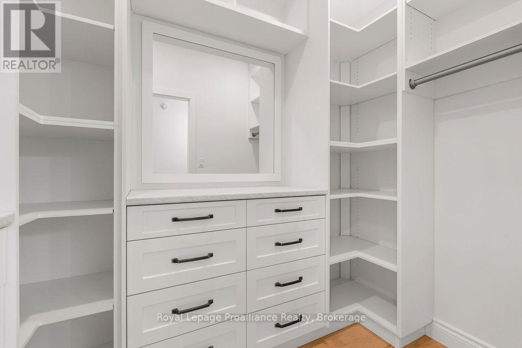 556 MARSH HILL ROAD - 26